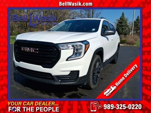 Used 2023 GMC Terrain SLE w/ Driver Convenience Package AWD/4WD image 1