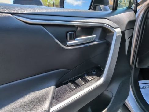 Certified 2025 Toyota RAV4 XLE w/ Convenience Package image 15