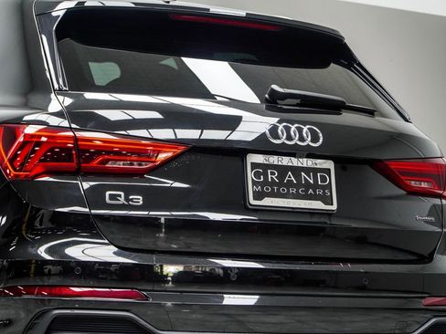 Used 2025 Audi Q3 2.0T Premium AWD/4WD image 17