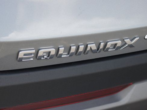 Used 2026 Chevrolet Equinox LT w/ LPO, Floor Liner Package FWD image 17