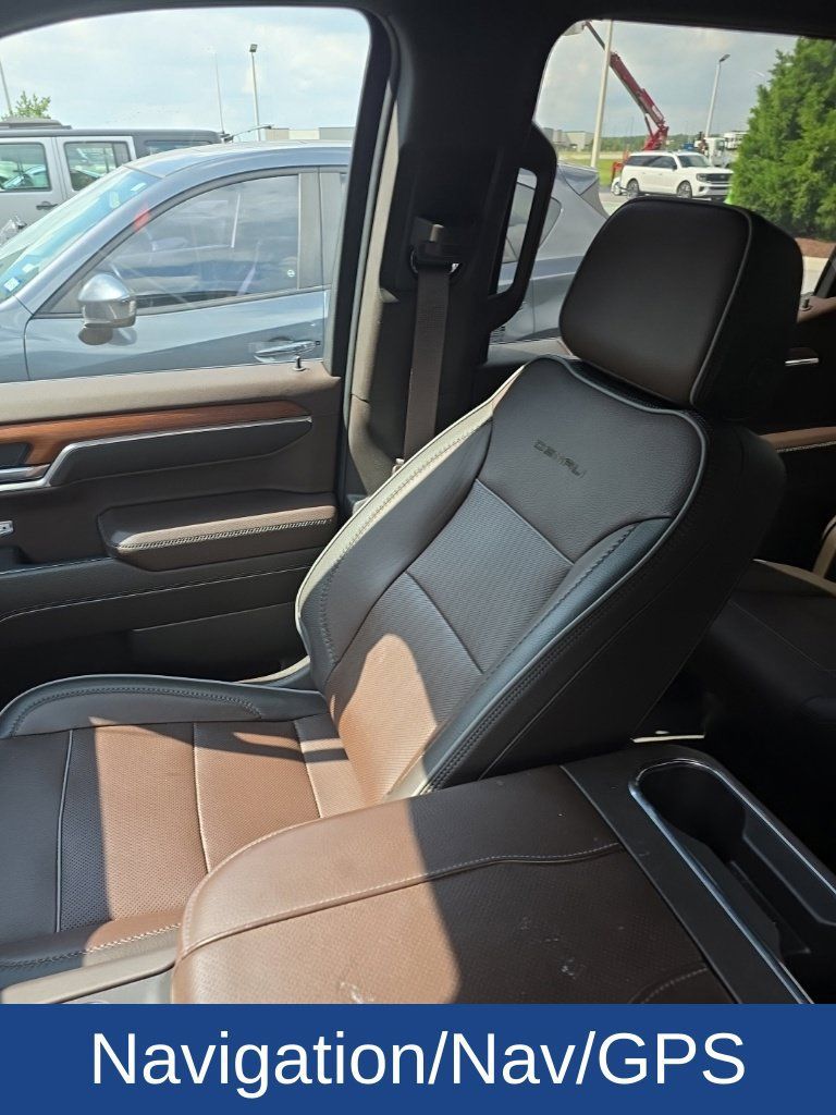 Used 2023 GMC Sierra 1500 Denali w/ Denali Reserve Package AWD/4WD image 5