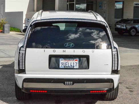 Certified 2026 Hyundai Ioniq 9 Calligraphy image 5