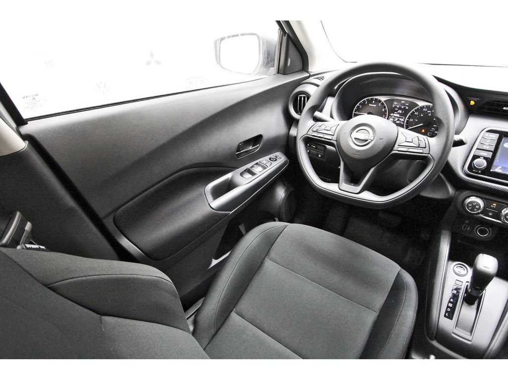 Used 2025 Nissan Kicks Play S FWD image 5