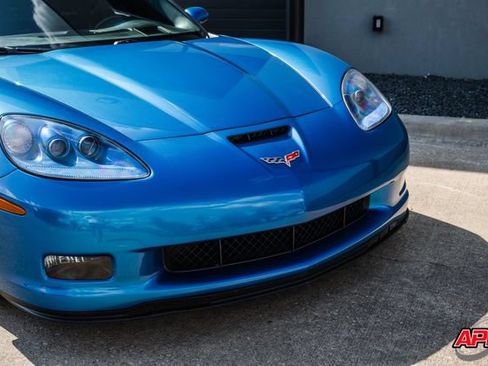 Used 2009 Chevrolet Corvette Z06 w/ Preferred Equipment Group RWD image 19