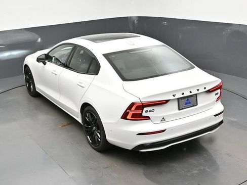 Used 2024 Volvo S60 B5 Plus w/ Climate Package FWD image 21