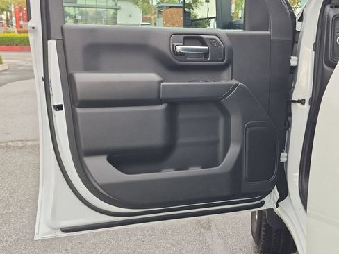 New 2026 GMC Sierra 2500 Pro w/ Convenience Package RWD image 11