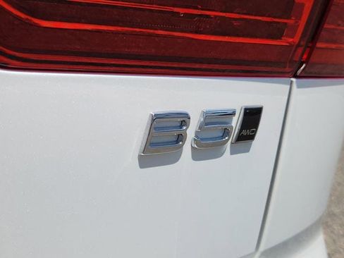 New 2025 Volvo XC60 B5 Plus w/ Protection Package Premier image 16