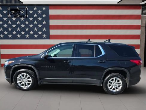 Used 2020 Chevrolet Traverse LT w/ Driver Confidence II Package AWD/4WD image 8
