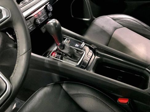 Used 2025 Jeep Compass Latitude AWD/4WD image 17