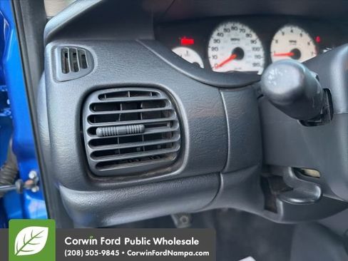 Used 2005 Dodge Neon SXT image 13