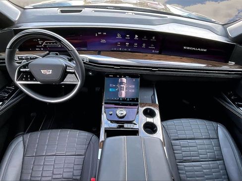 Used 2025 Cadillac Escalade ESV Sport Platinum w/ LPO, Floor Liner Package image 7