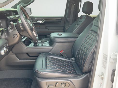 Used 2022 GMC Sierra 1500 AT4 w/ AT4 Premium Package AWD/4WD image 17