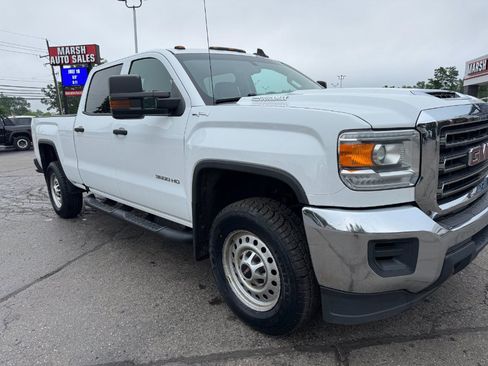 Used 2019 GMC Sierra 3500 4x4 Crew Cab w/ Sierra Convenience Package image 12
