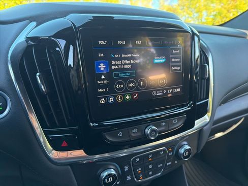 Used 2023 Chevrolet Traverse LT image 30