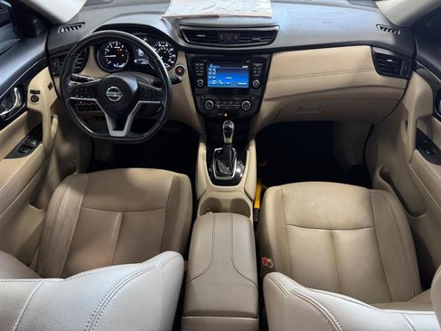 Used 2017 Nissan Rogue SL AWD/4WD image 4
