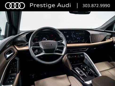 New 2025 Audi Q5 Prestige image 4