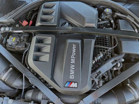 Used 2021 BMW M4 Competition w/ Executive Package RWD image 33