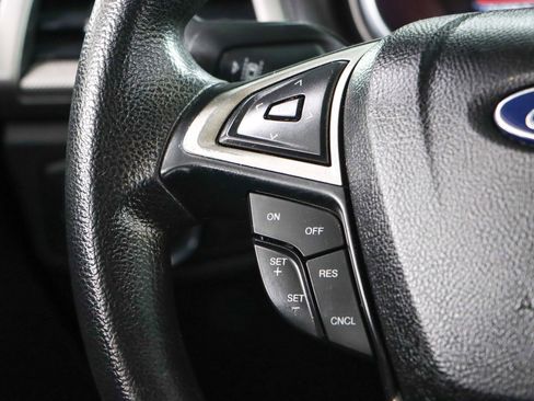 Used 2020 Ford Fusion SE image 13