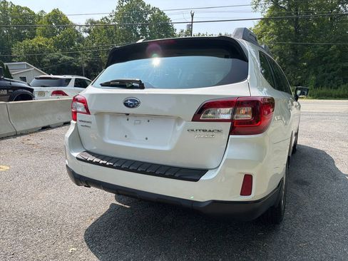 Used 2017 Subaru Outback 2.5i AWD/4WD image 13