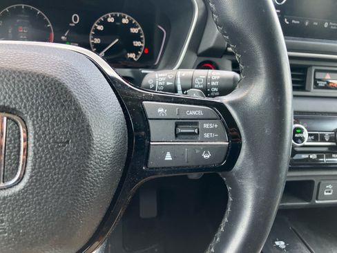 Certified 2025 Honda Pilot EX-L image 23
