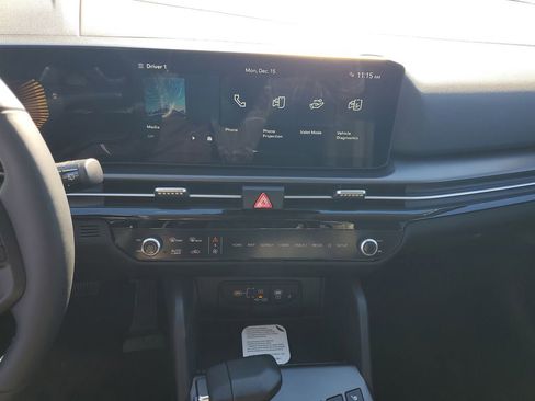 New 2026 Kia Sportage EX w/ EX Panorama Roof Package image 15