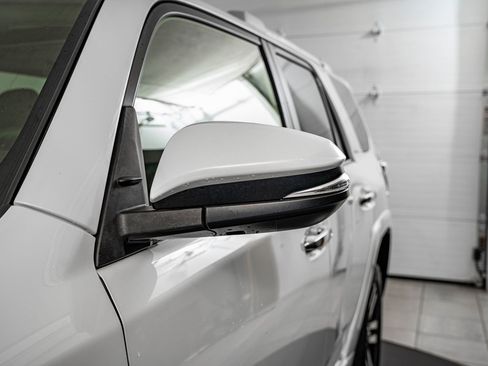 Used 2019 Toyota 4Runner Limited image 13