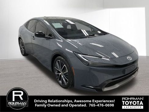 Used 2024 Toyota Prius XLE image 10