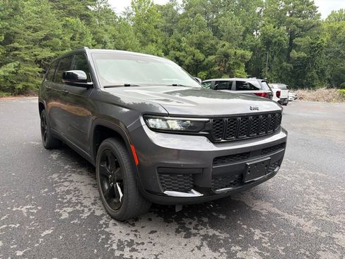 Used 2021 Jeep Grand Cherokee L Laredo AWD/4WD image 4