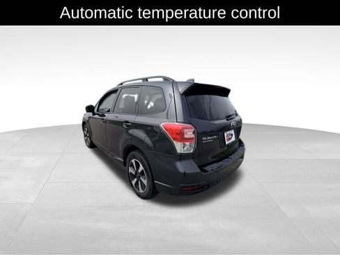 Used 2018 Subaru Forester 2.5i Premium w/ All-Weather Package AWD/4WD image 5