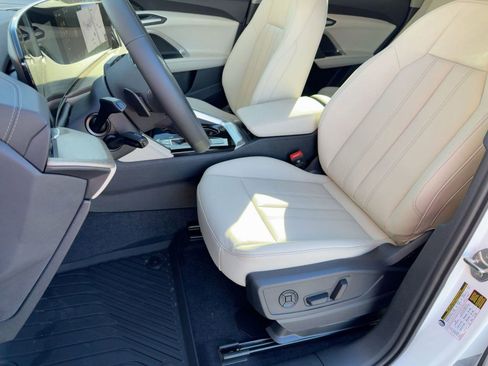 New 2025 Audi Q5 Premium w/ 19" Wheel Package image 5