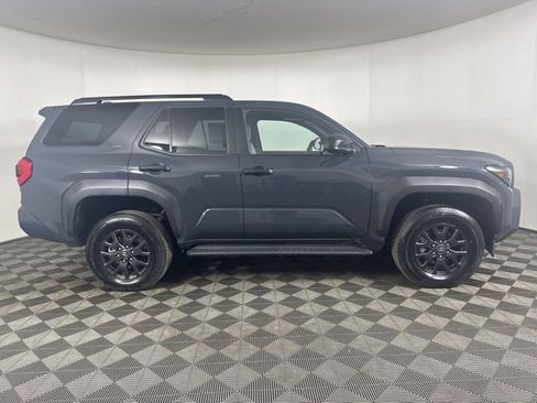 Used 2025 Toyota 4Runner SR5 image 2