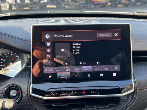 Used 2023 Jeep Compass Trailhawk image 25