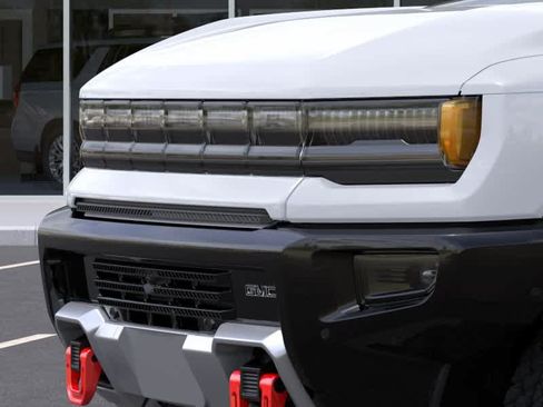 New 2026 GMC Hummer EV SUV w/ LPO, Sport Package AWD/4WD image 13