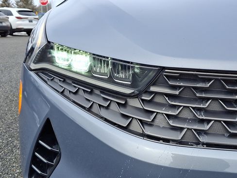Used 2021 Kia K5 EX image 9