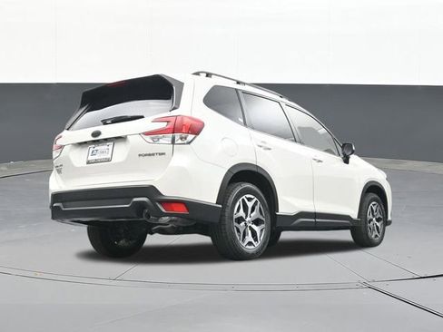 Used 2022 Subaru Forester Premium AWD/4WD image 53