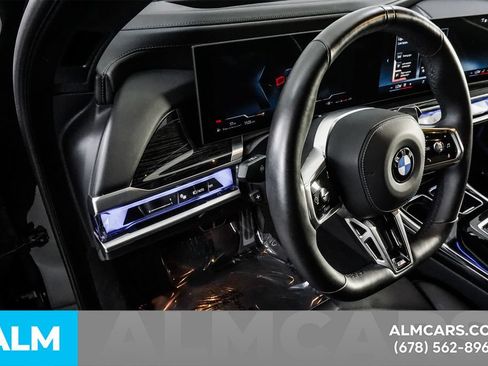 Used 2026 BMW 740i w/ Premium Package RWD image 33