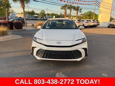 Used 2025 Toyota Camry SE image 34