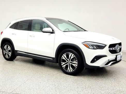 Used 2026 Mercedes-Benz GLA 250 4MATIC image 3