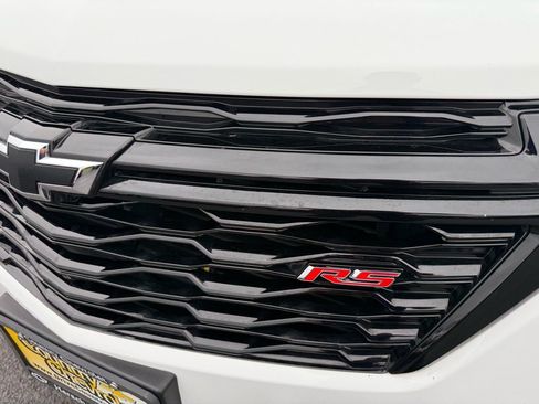 Used 2024 Chevrolet Equinox RS w/ RS Leather Package image 11