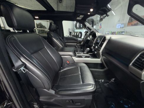 Used 2019 Ford F150 Lariat w/ Equipment Group 502A Luxury AWD/4WD image 29