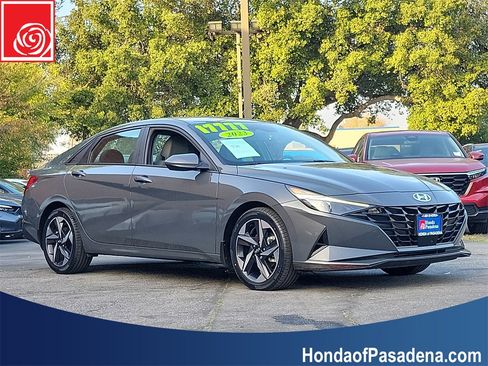 Used 2023 Hyundai Elantra SEL w/ Convenience Package image 8