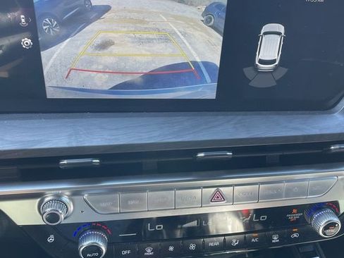 Used 2024 Kia Telluride EX X-Line image 12