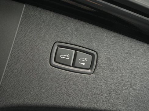 Used 2023 Porsche Cayenne Platinum Edition AWD/4WD image 49