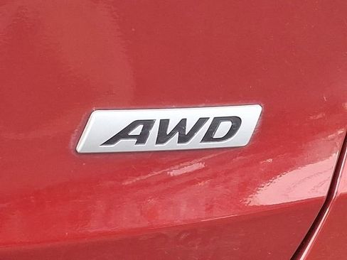 Used 2018 Hyundai Santa Fe SE AWD/4WD image 30