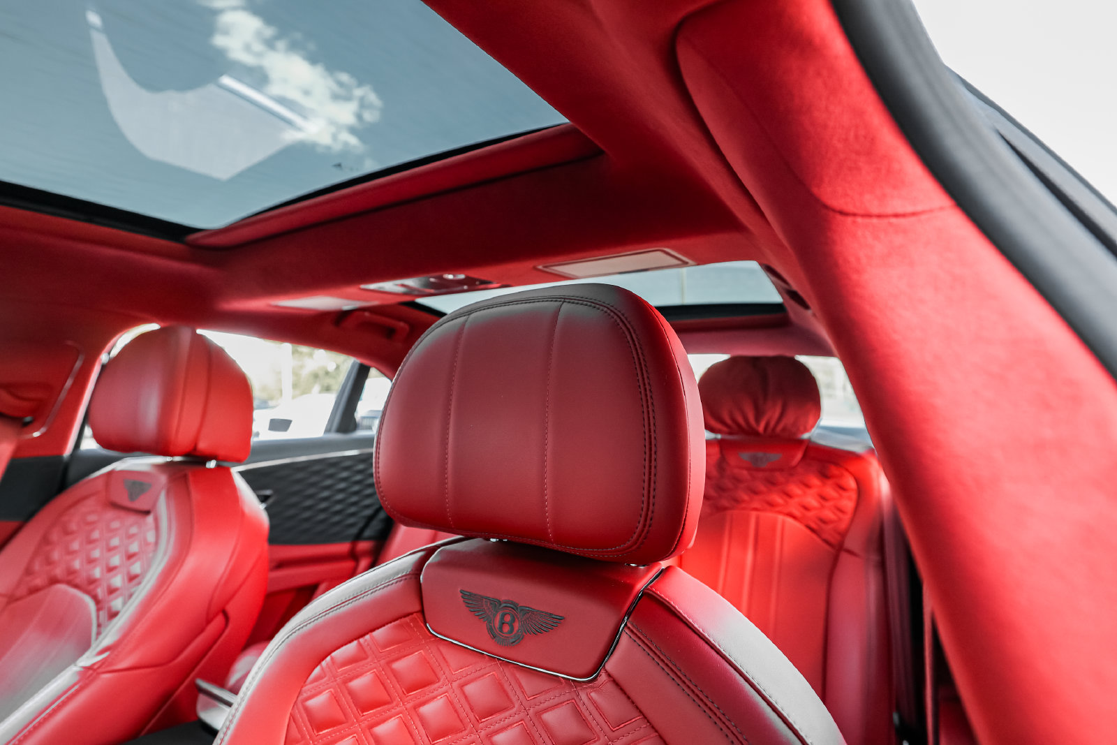 Certified 2024 Bentley Flying Spur W12 AWD/4WD image 28