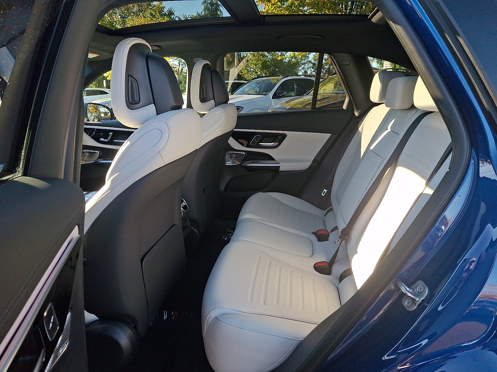 New 2026 Mercedes-Benz GLC 300 4MATIC image 8