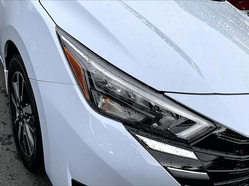 New 2025 Nissan Versa SV image 13