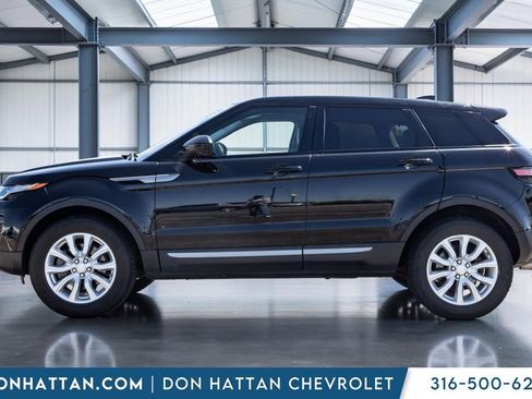Used 2018 Land Rover Range Rover Evoque SE AWD/4WD image 2
