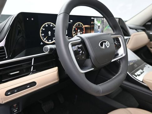 New 2026 INFINITI QX80 Pure image 12