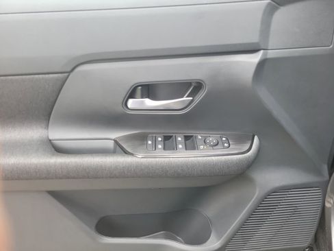 New 2026 Nissan Kicks SV AWD/4WD image 18